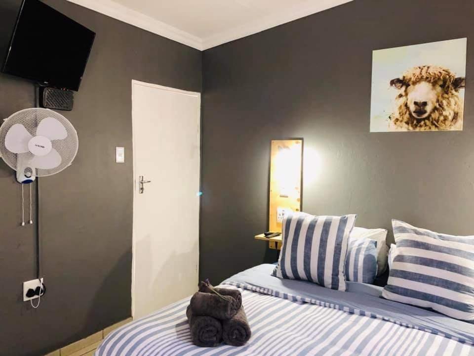 Livingwaters Self-Catering Accommodation Ermelo Exterior photo