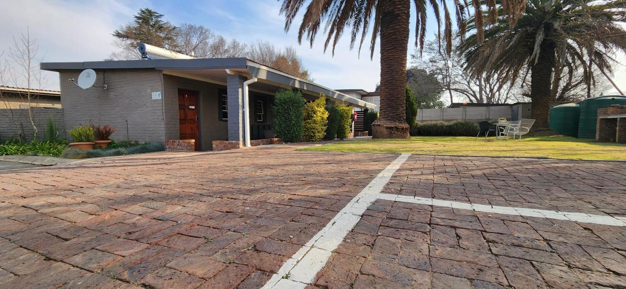 Livingwaters Self-Catering Accommodation Ermelo Exterior photo